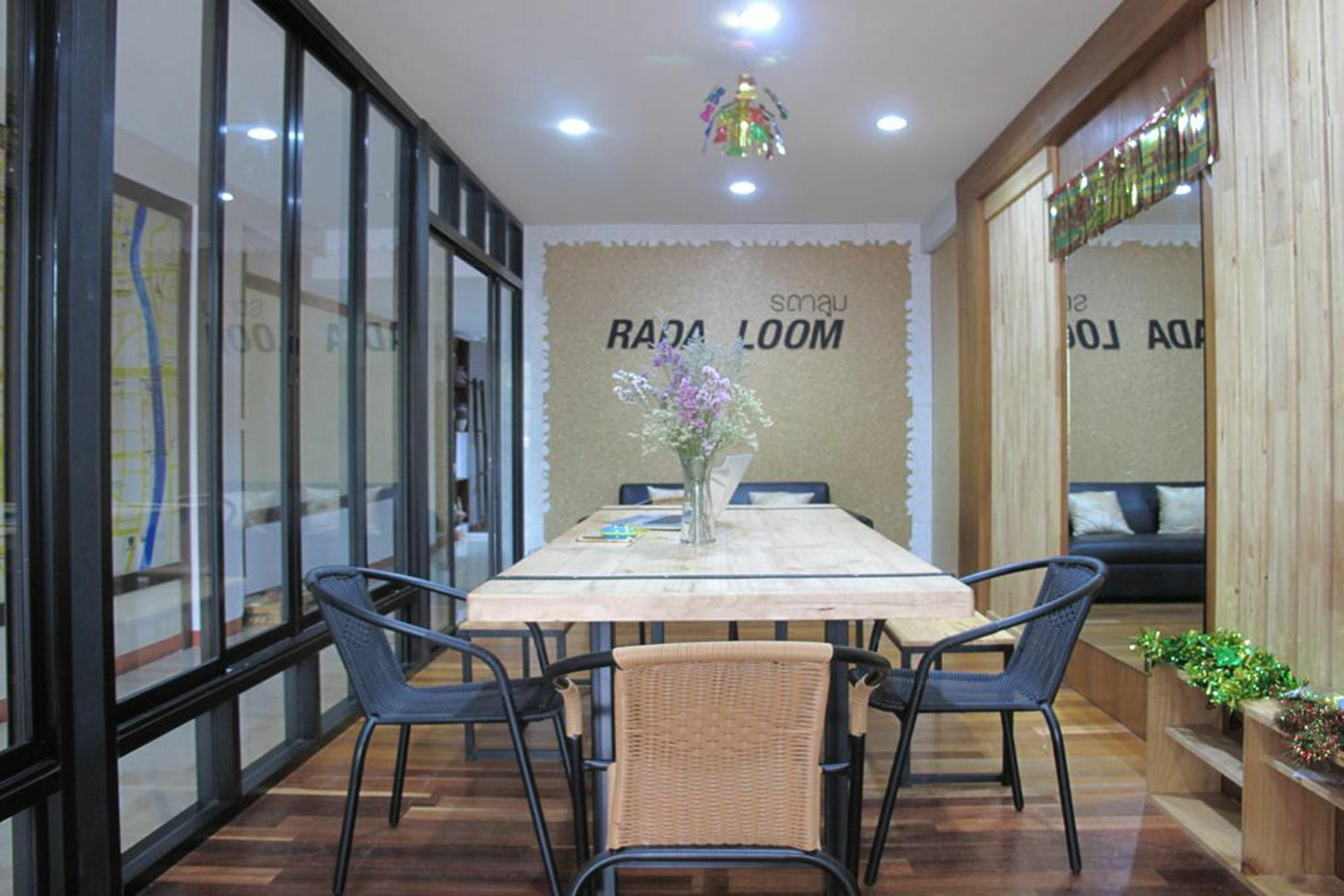 Rada Arak 79/4 Hostel Chiang Mai Exteriör bild